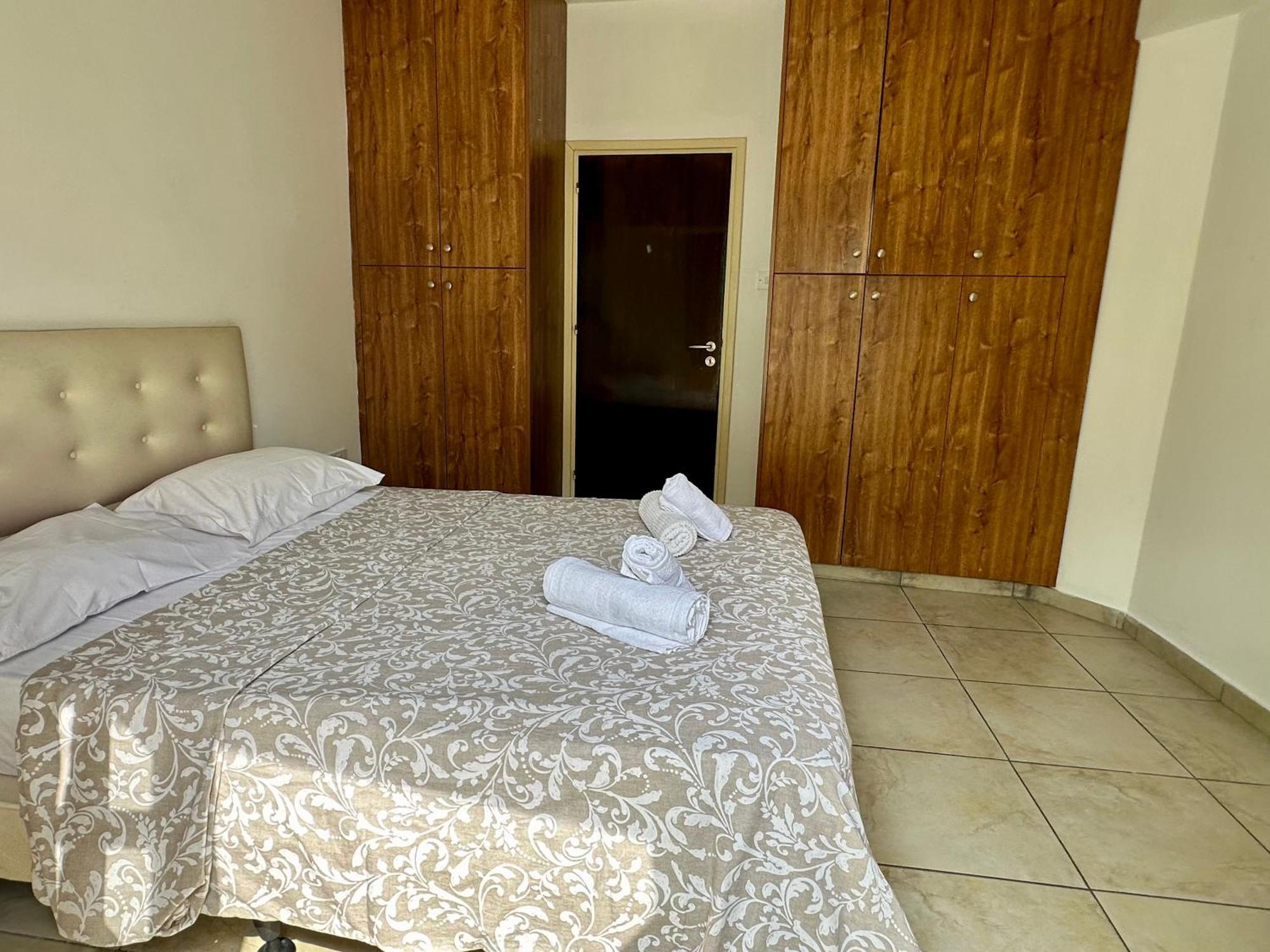 Private Room In Shared Flat Nicosia Exterior foto